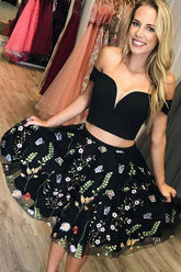 Off The Shoulder Black Two Piece Embroidery Homecoming/Party Dresses