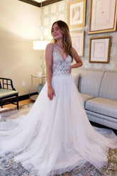 BMbridal V-Neck Sleeveless Tulle Wedding Dress With Beads