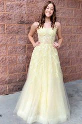 A-Line Yellow Tulle Applique Lace-Up Prom Dress