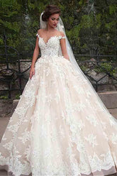 Gorgeous Ball Gown Cap Sleeves Wedding Dresses With Lace Appliques