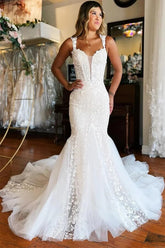 Gorgeous Ivory Tulle Mermaid V-neck Lace Appliqued Wedding Dresses