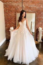 Ivory A-line Tulle Lace V-neck Spaghetti Straps Long Wedding Dresses