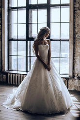 Lace A-line Sweetheart Strapless Wedding Dress, Sweep Train Bridal Dresses