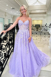 Lavender Tulle A-line Sweetheart Strapless Lace Appliques Prom Dresses