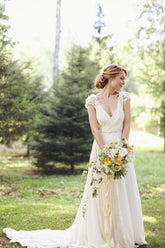 Sheer Back Deep V Neck Short Sleeve Wedding Dresses With Appliques