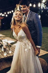 V-neck Beach Backless Spaghetti Strap Summer Wedding Dresses