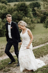 Graceful Lace Wedding Dress With Covered Buttons Mermaid Bridal Dress