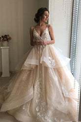 Elegant V-neck Spaghetti Straps Ruffled Tulle Lace Long Wedding Dresses