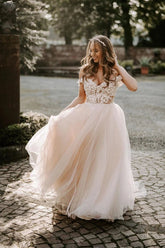 Wonderful Appliqued A-line Wedding Dresses With Cap Sleeves Tulle Gowns