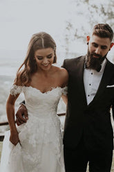 Appliqued Tulle Wedding Dresses Sweep Train A-line Long Bridal Gowns