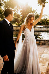 Tulle Open Back Spaghetti Straps Wedding Dresses Romantic Bridal Dresses