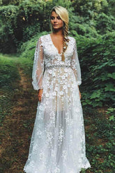 Modest Tulle A-line Long Sleeves Lace Appliques Wedding Dresses