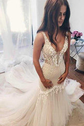 Gorgeous Ivory Tulle Mermaid V-Neck Lace Sleeveless Wedding Dresses