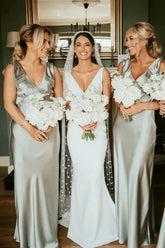 Sage Green Sheath V-neck Long Bridesmaid Dresses With Bow Tie