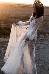 Tulle A-line Long Sleeves Beach Wedding Dresses With Lace Appliques