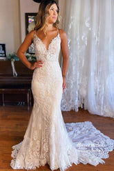 Tulle Mermaid Spaghetti Straps V-neck Lace Appliques Wedding Dresses