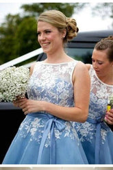 Most Popular Organza Bateau Off Shoulder Lace Short Bridesmaid Dresses