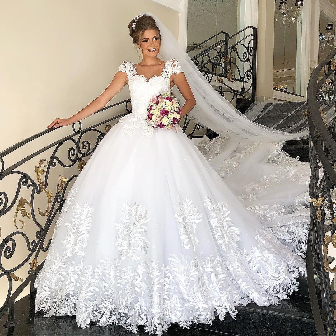 BMbridal Cap Sleeves Lace Applqiues Wedding Dress Ball Gown Princess Bridal Wear