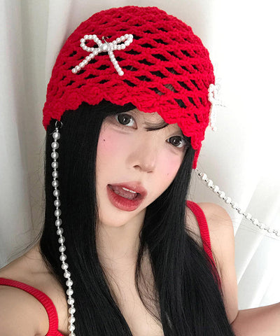 Boonie-Hut im koreanischen Stil mit roten Nagelperlen und Schleife