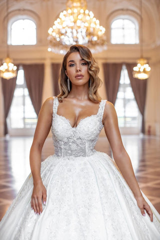 Straps Ball Gown Wedding Dress Sweetheart With Appliques