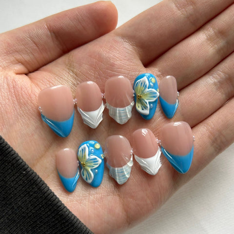 Blue Shell Short Almond NailsCarefully designed pure handmade press-on gel nails