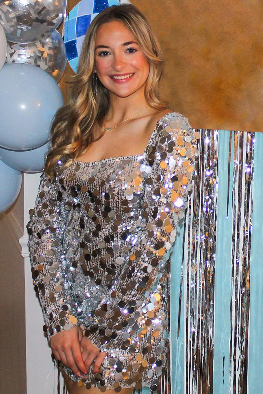 Sparkly Silver Square Neck Sequins Long Sleeves Short Homecoming Dress