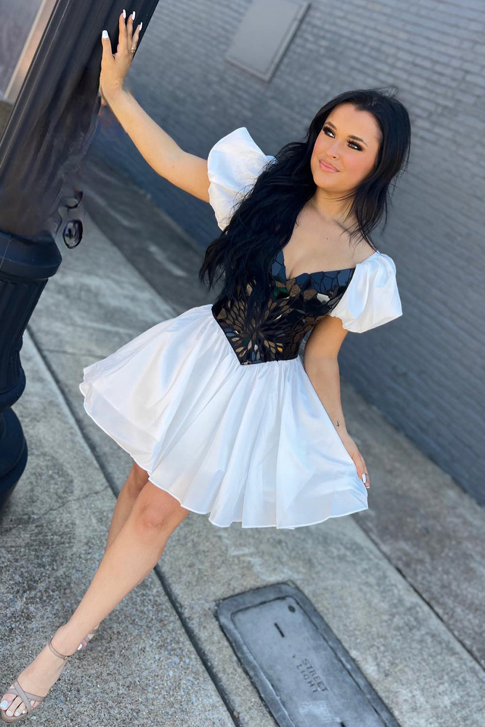 White and Black V-neck Puff Sleeves A-Line Short Homecoming Dress