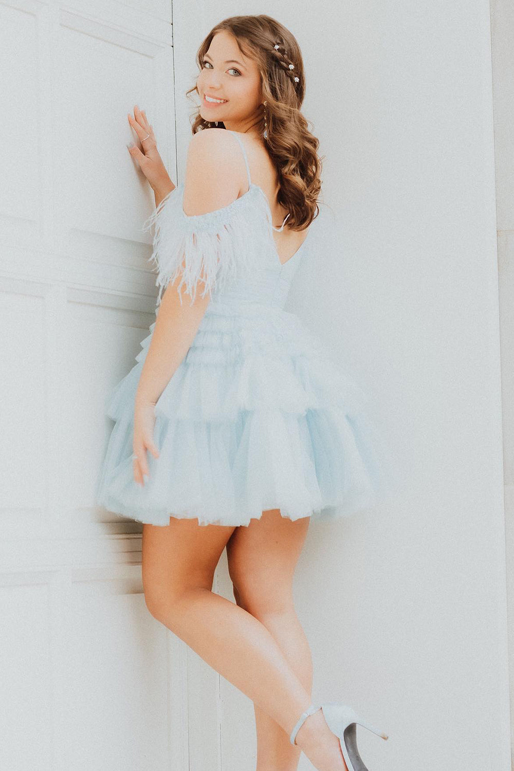 Blue Cold Shoulder A-Line Tulle Tiered Short Homecoming Dress with Feather