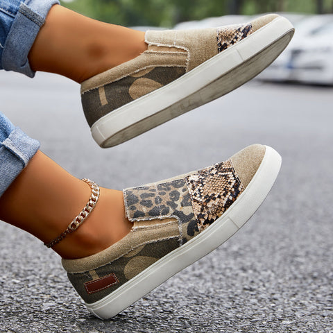 Lässige Slip-on-Plateau-Sneakers mit flachem Absatz und Loafer-Schuhen