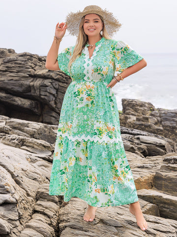 Plus Size Short Sleeve Light Green Floral Beach Maxi Dress