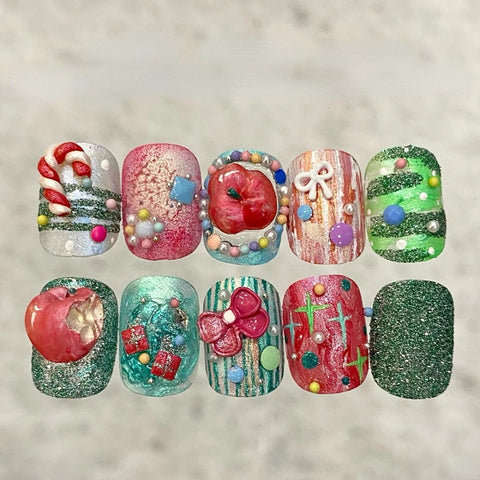 NewChristmas and New Year Nail ArtCarefully designed pure handmade press-on gel nails