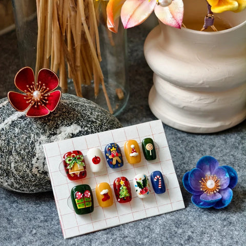 3D Christmas Nail Design PaintingCarefully designed pure handmade press-on gel nails