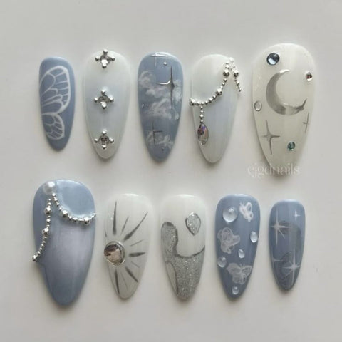 Blue Almond White ButterflyCarefully designed pure handmade press-on gel nails
