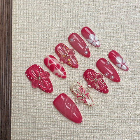 BallerinaCarefully designed pure handmade press-on gel nails