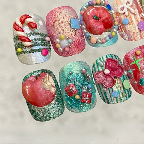 NewChristmas and New Year Nail ArtCarefully designed pure handmade press-on gel nails
