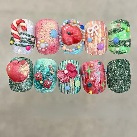 NewChristmas and New Year Nail ArtCarefully designed pure handmade press-on gel nails