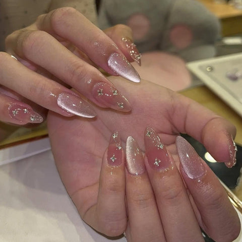 NewCat's Eye Solid Color Almond NailCarefully designed pure handmade press-on gel nails