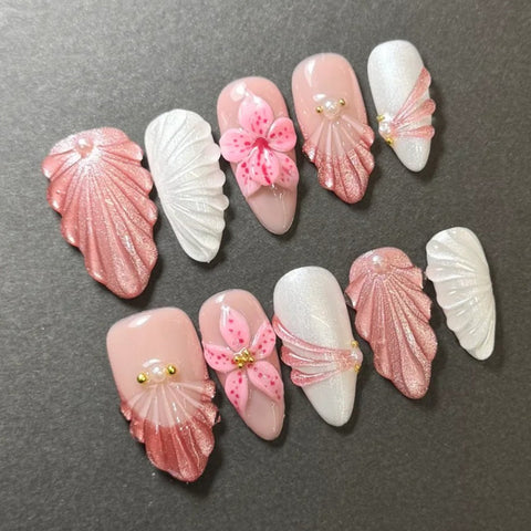 Pink Shell & Flower Almond NailsCarefully designed pure handmade press-on gel nails