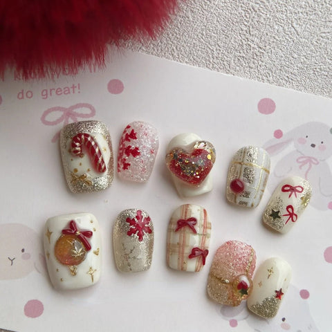Candy & ChristmasCarefully designed pure handmade press-on gel nails