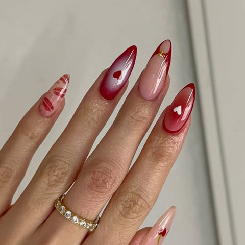 Love kissed GlowCarefully designed pure handmade press-on gel nails