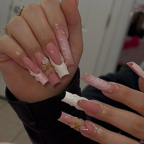 Pink Line Square Tube NailCarefully designed pure handmade press-on gel nails