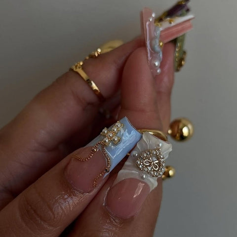 Luxury Colored Flower French Square NailCarefully designed pure handmade press-on gel nails