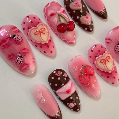 Pink Strawberry Love NailCarefully designed pure handmade press-on gel nails