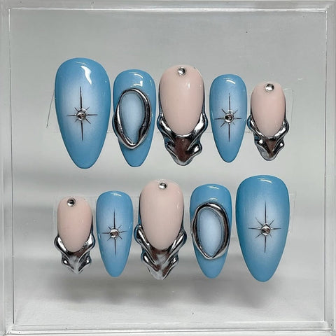 Blue Silver Heart Almond NailCarefully designed pure handmade press-on gel nails