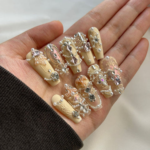 Luxurious White Pearl Square NailsCarefully designed pure handmade press-on gel nails