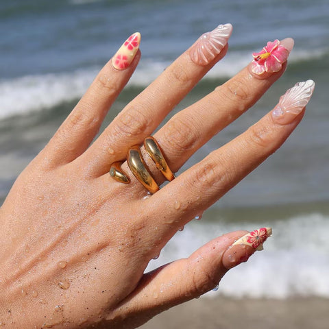 3D Shell & FlowerCarefully designed pure handmade press-on gel nails