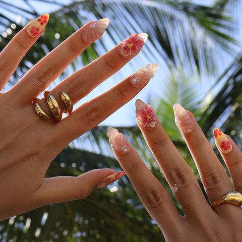 3D Shell & FlowerCarefully designed pure handmade press-on gel nails