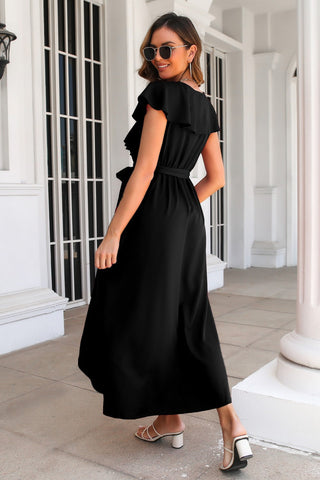 Midikleid mit Schlitz, Rüschen und Überschlag