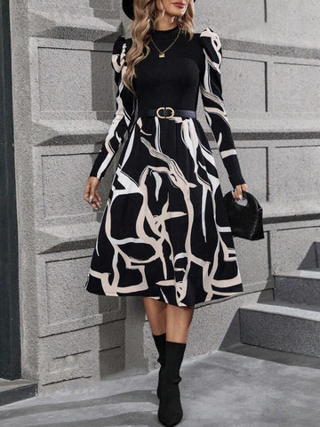 Bedrucktes Minikleid mit Stehkragen und Puffärmeln