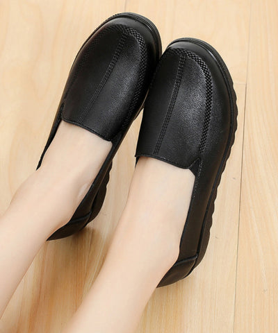 Boutique Schwarze flache Schuhe aus Rindsleder